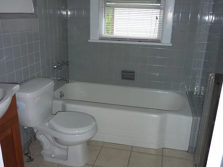 Highland Ave — Photo 3