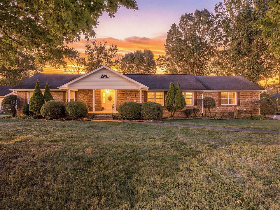 1st image of 114 Valleybrook Rd