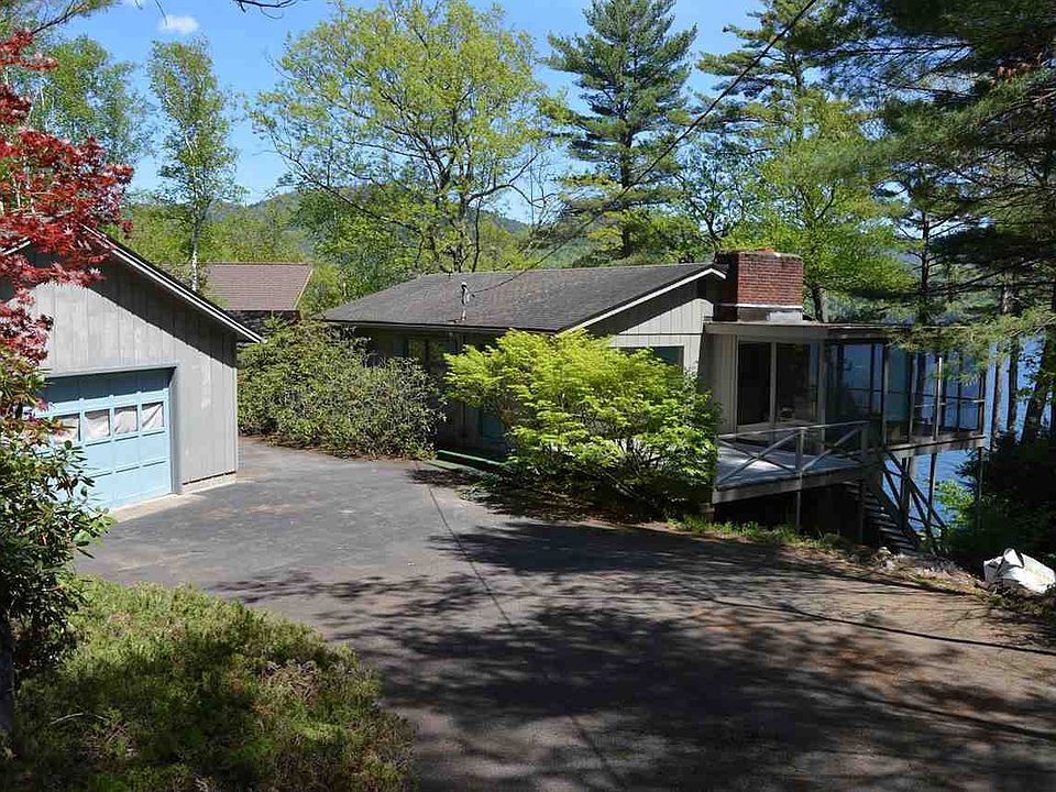 1st image of 8 Willow Ave