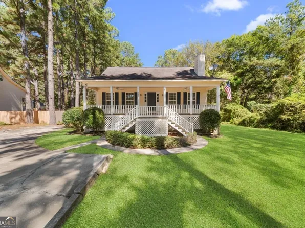 903 Travis Dr, Statesboro, GA 30461
