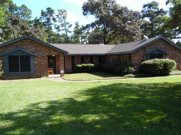 34514 Bernice Dr, Pinehurst, TX 77362