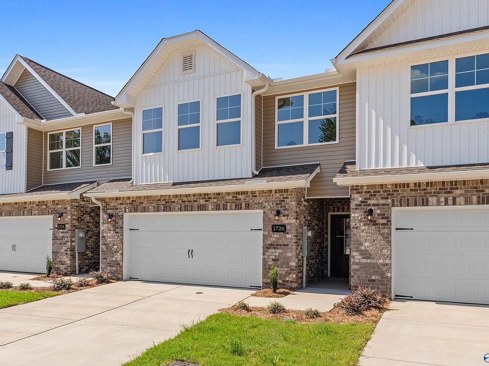 1st image of 1726 Stampede Cir SE