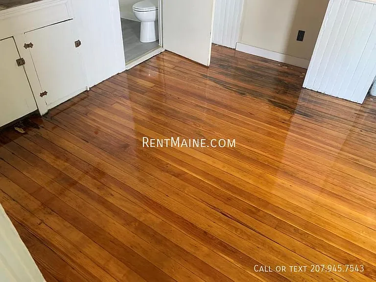 131 Main St — Photo 14