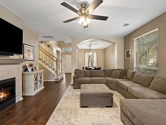 2nd image of 1711 Coral Dr