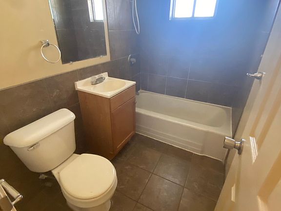 4th image of 3901 Leavell Ave #6