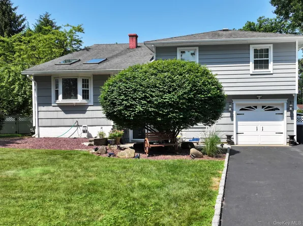 114 Shetland Drive, New City, NY 10956