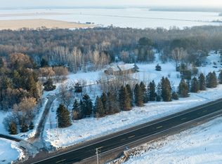 8808 Saint Croix Trl, North Branch, MN 55056