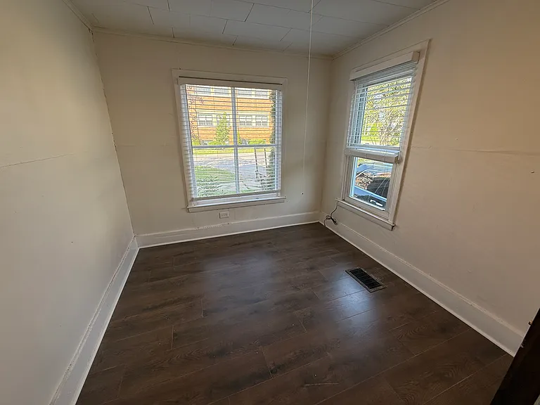 51 Howe St #A — Photo 9