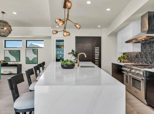 124 S Obsidian Loop, Palm Springs, CA 92264