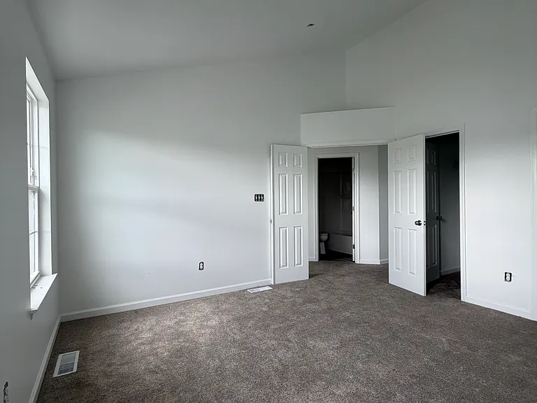 121 Westover Dr — Photo 20