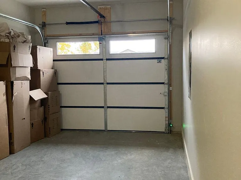 312 Lincoln St — Photo 13
