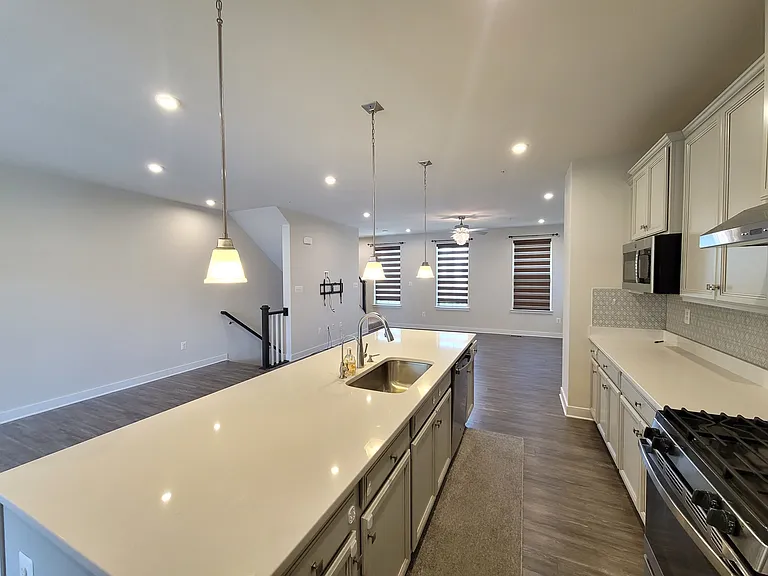 8667 Shady Pines Dr — Photo 8