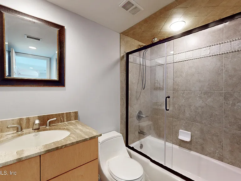 2100 Ocean Dr #Penthouse 2 — Photo 5