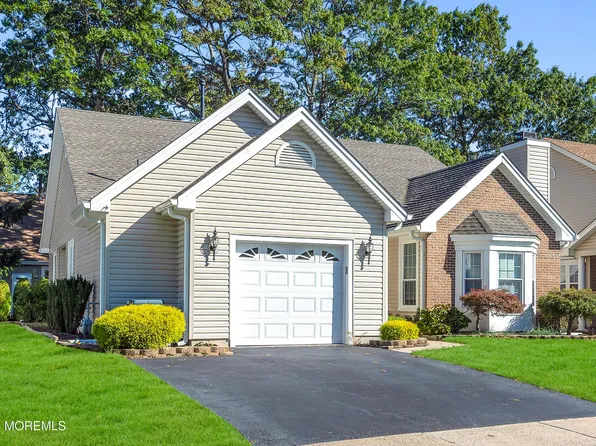 96 Sandpiper Drive, Bayville, NJ 08721