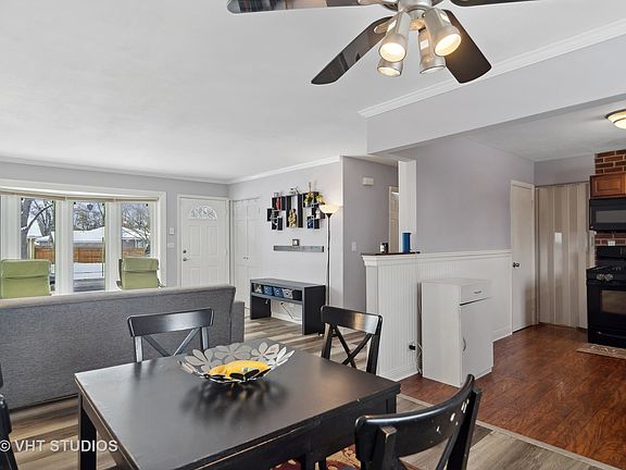 4th image of 410 Morton St