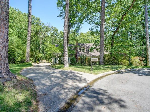 17 Glenleigh Dr, Little Rock, AR 72227