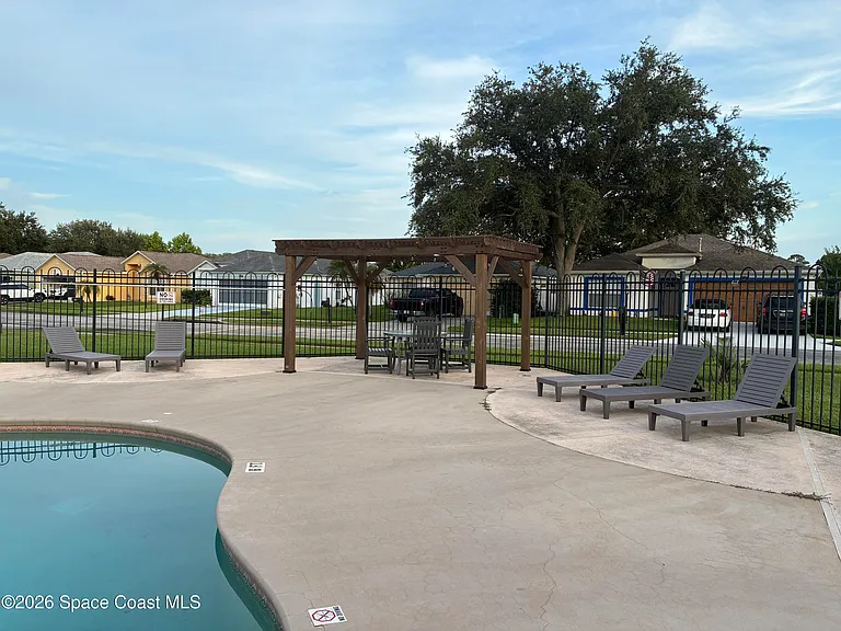 1776 Vista Lake Cir — Photo 23