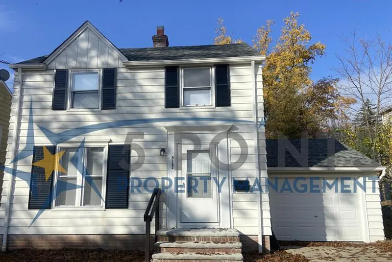 5162 Camden Rd photo 1