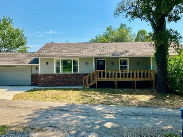 302 E 4th St, Oilton, OK 74052