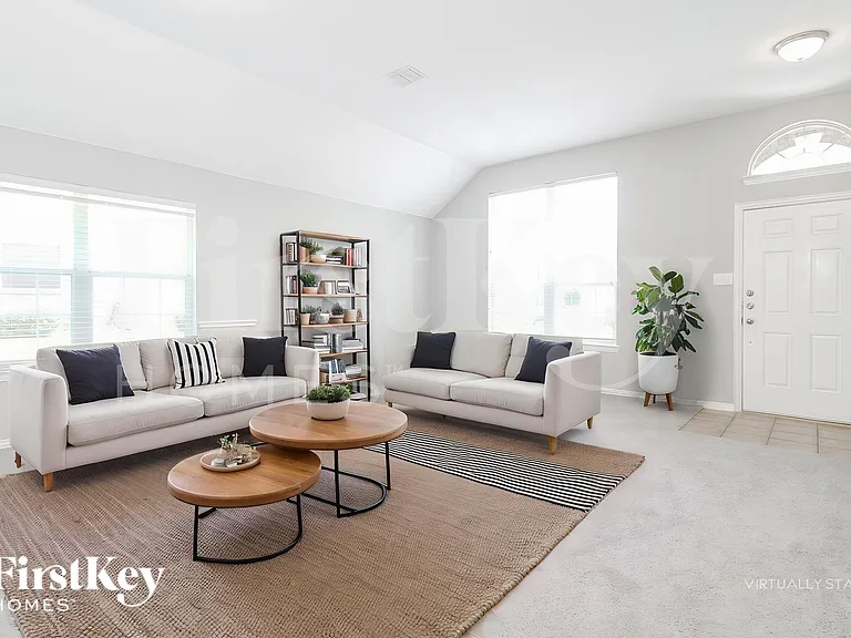 8 Willowstone Ct — Photo 4