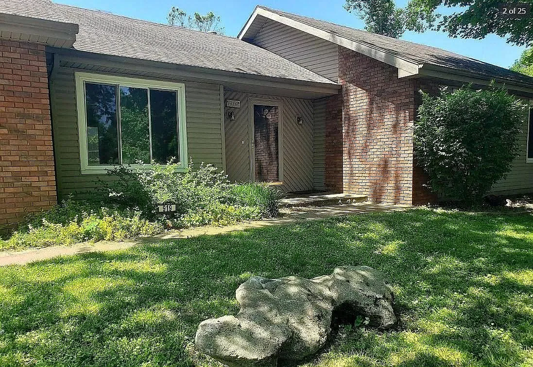 3 bed, 1468 sqft, $1,575 — Photo 1