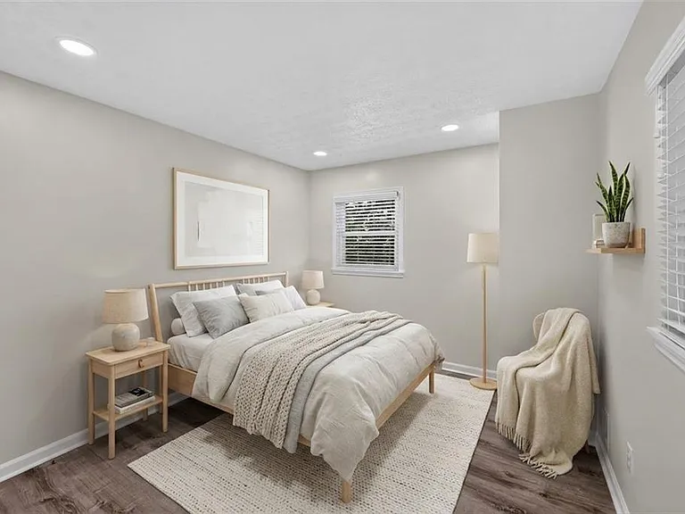 1714 S Johnson Ferry Rd NE — Photo 29