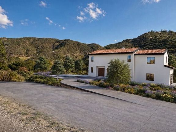 3rd image of 34134 Mulholland Hwy