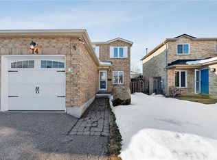 14 Glenmanor Dr, Brampton, ON L6Z 3Z4