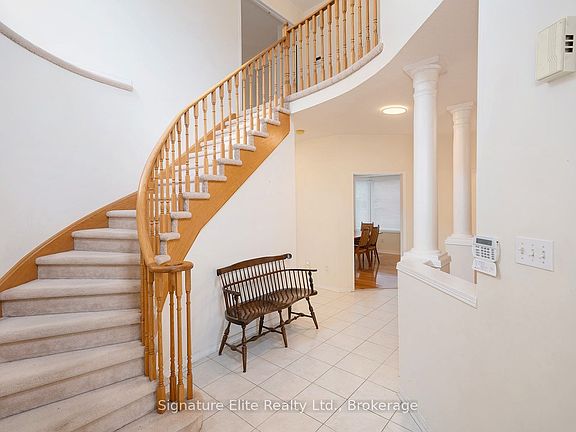 4th image of 48 Humberside Ave