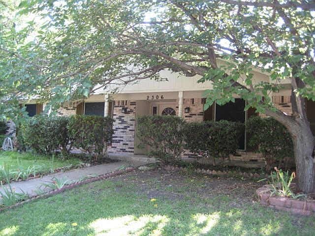 1st image of 2306 Briarmeadow Dr