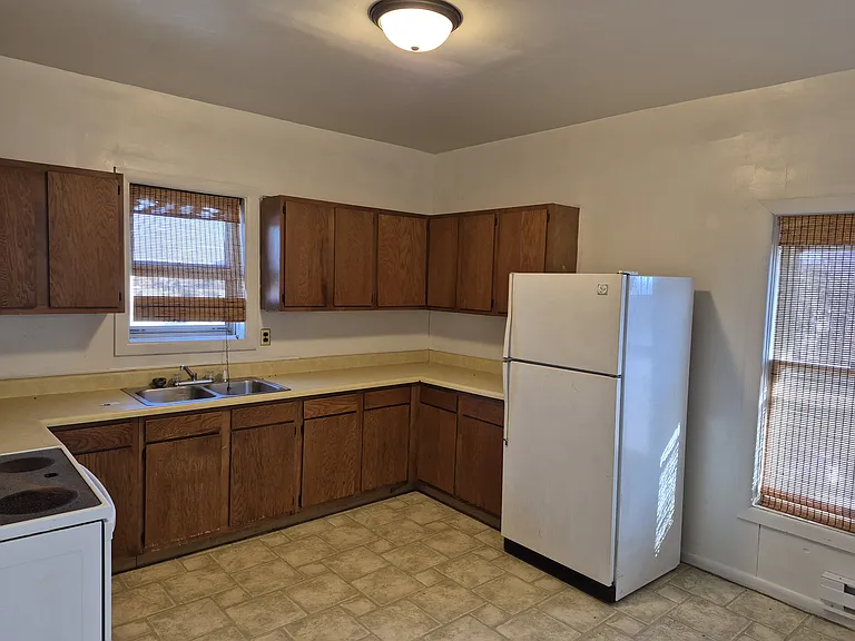 1203 Bank St #1/2 — Photo 9