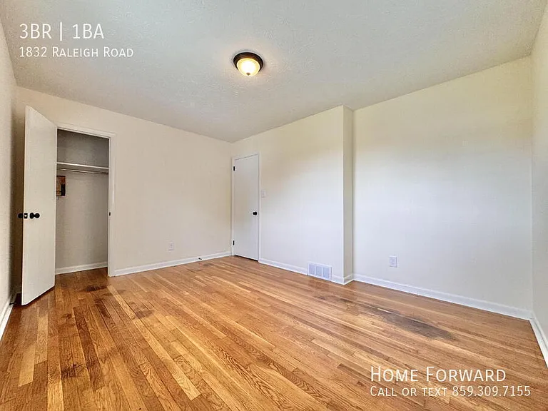 1832 Raleigh Rd — Photo 18