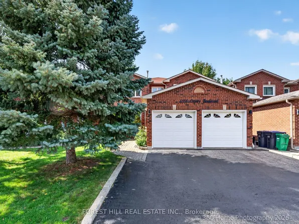 6108 Osprey Blvd, Mississauga, ON L5N 5W5