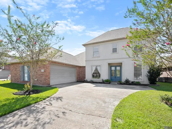 11372 Pleasant Knoll Dr, Denham Springs, LA 70726