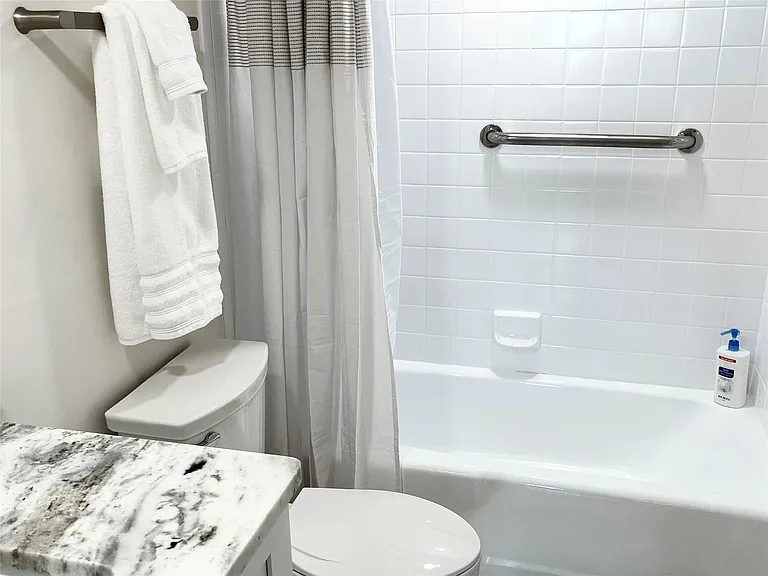 40 NE Plantation Rd #410 — Photo 18