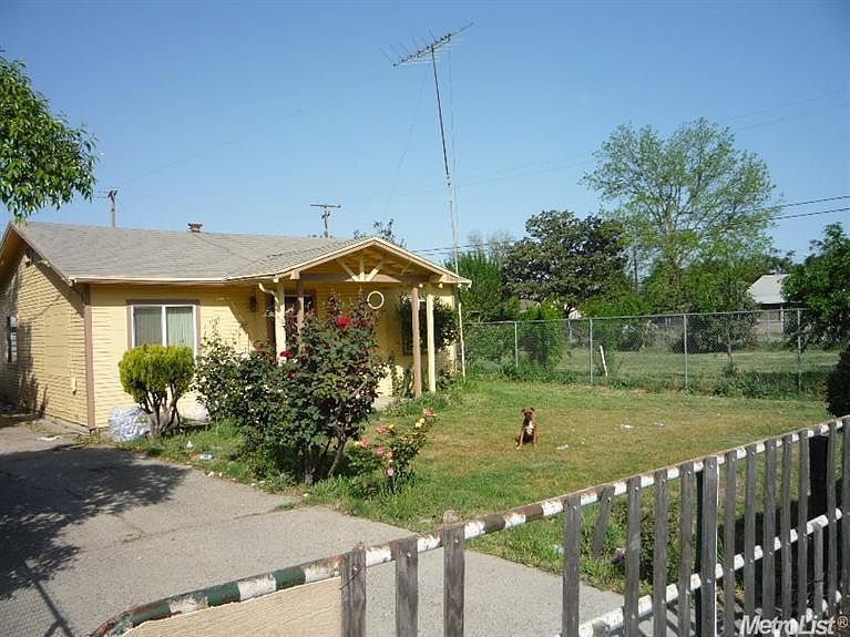 2nd image of 403 Empire Ave