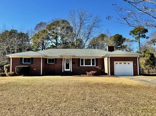 917 General Lee Dr, Virginia Beach, VA 23454