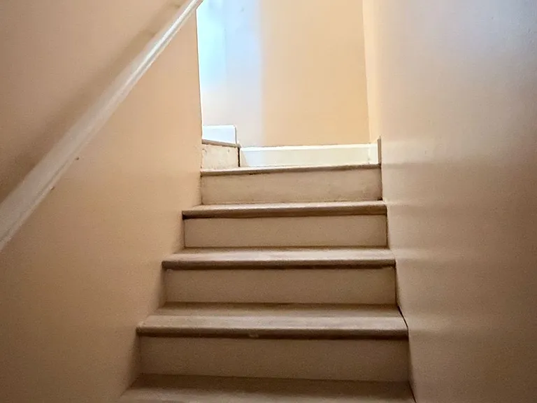 8027 Ney Ave — Photo 11