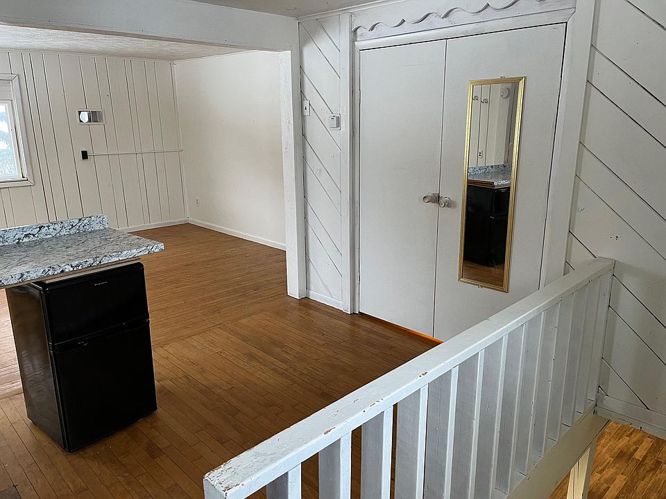 6236 Us Highway 31 3, Grawn, MI 49637 Zillow