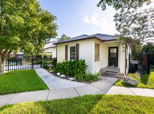 3200 McCart Ave, Fort Worth, TX 76109