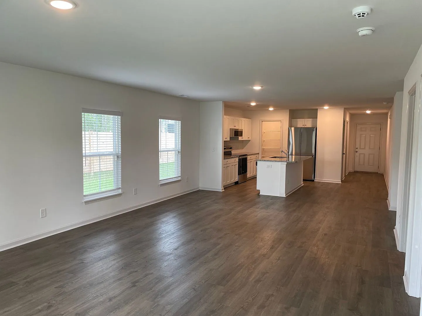 3 Bedroom 2 Bathroom House in Boiling Spring Lakes NC — Photo 3