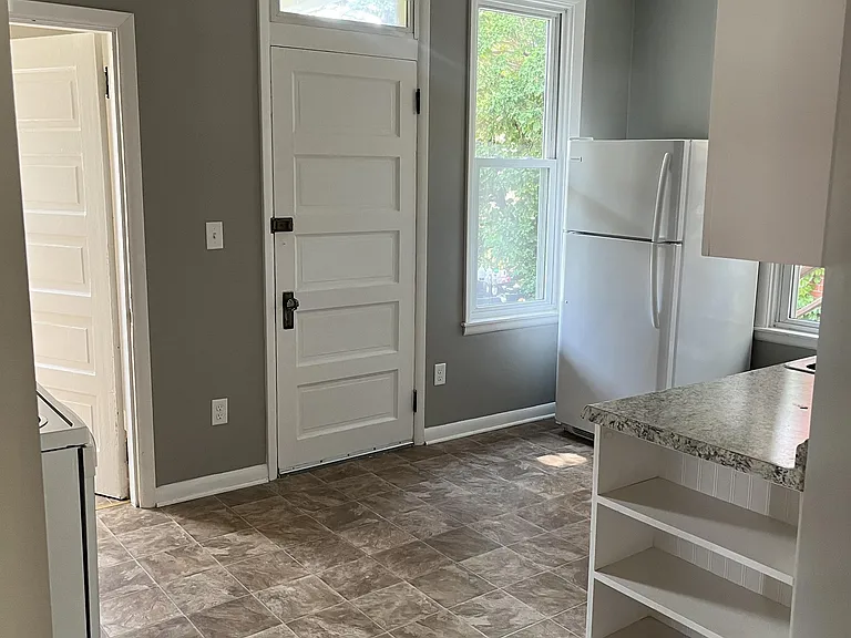 538 Alexander Ave #1 — Photo 3