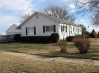 539 E State St, Guide Rock, NE 68942