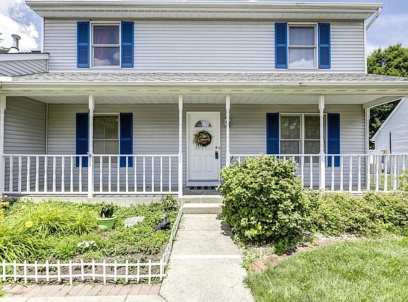 2nd image of 2810 Woodhaven Dr