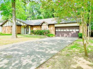 208 Brookside Dr, Grapevine, TX 76051