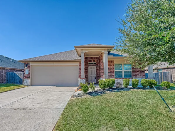 2818 Canadian Goose Ln, Baytown, TX 77521