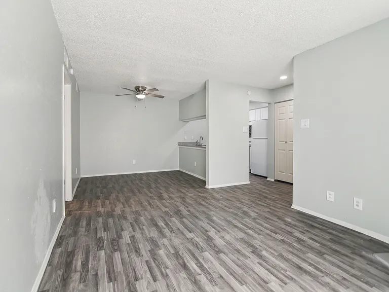 Rochelle Place — Photo 18
