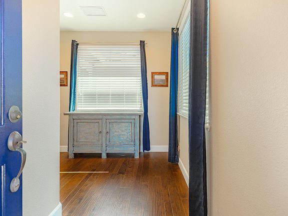 4th image of 2248 Clearbrook Cir