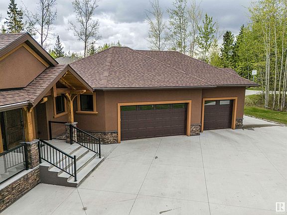 2nd image of 53305 Range Road 273 #53