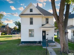 1315 W 15th St, Davenport, IA